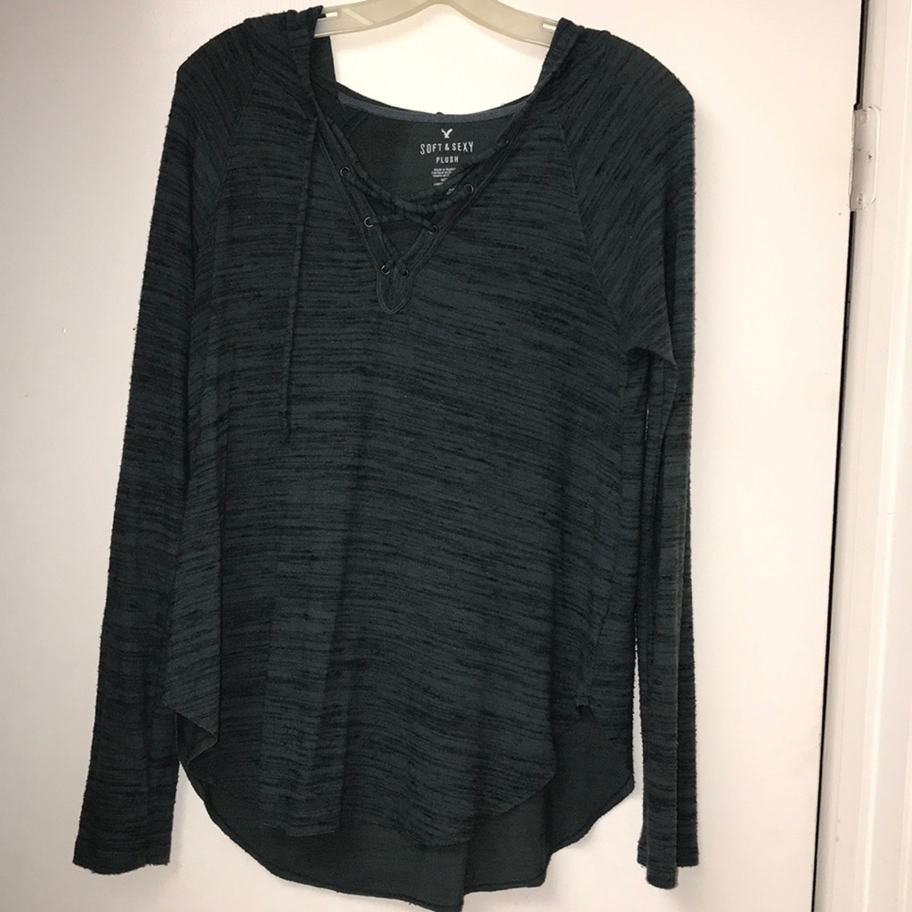 AE soft and sexy hooded shirt